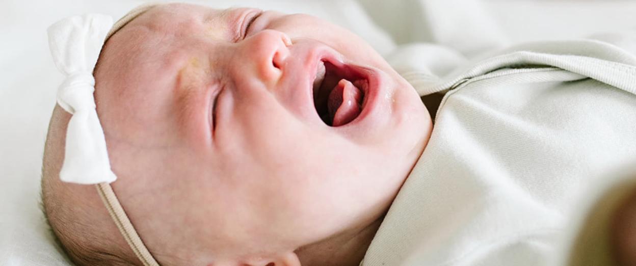 baby crying witching hour colic